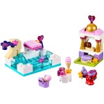 41069 Disney Treasure's Day at the Pool